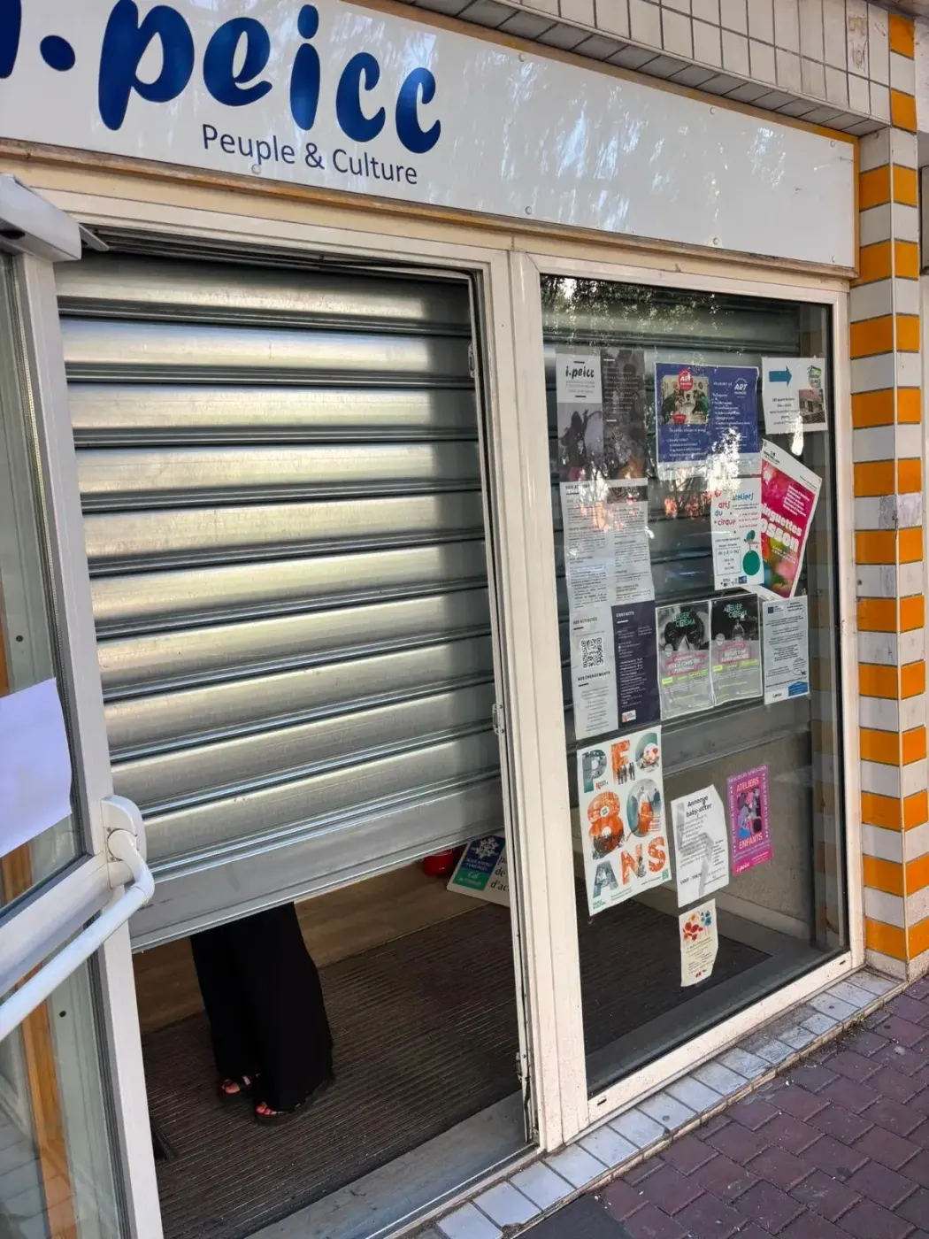 Déblocage de rideau métallique bloqué à Colombes